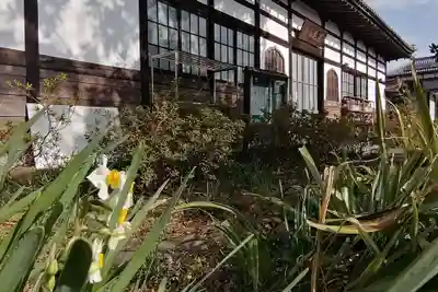 興正寺の本殿・本堂