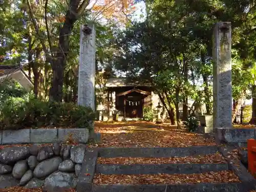 大井俣窪八幡神社の建物その他