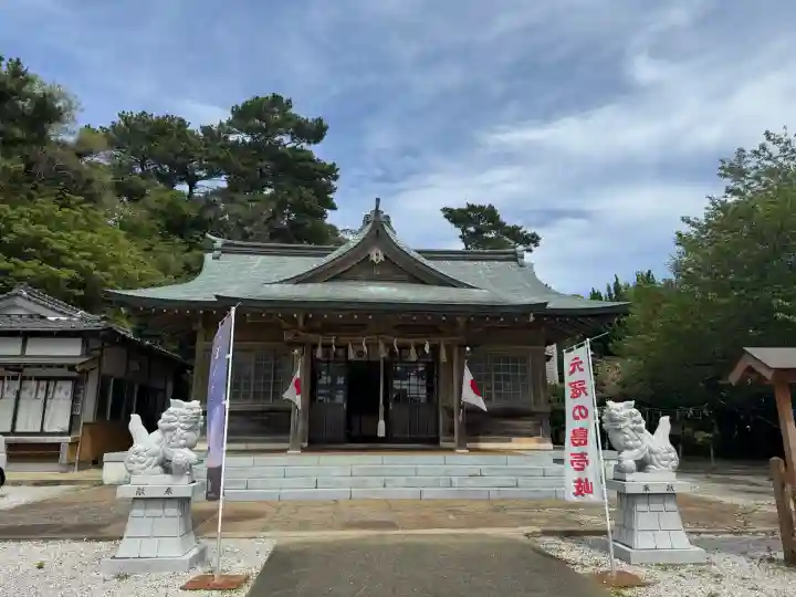 壱岐神社の{uncategorized: "未分類", other: "その他", undefined: "問題あり", building: "その他建物", grave: "お墓", sacred_gate: "鳥居", guardian: "狛犬", statue: "像", buddha: "仏像", history: "歴史", nature: "自然", garden: "庭園", animal: "動物", pagoda: "塔", temizu: "手水舎", mountain_gate: "山門・神門", sanctuary: "本殿・本堂", subordinate: "末社・摂社", art: "芸術", scenery: "景色", jizo: "地蔵", ema: "絵馬", goshuin: "御朱印", omikuji: "おみくじ", items: "授与品その他", amulet: "お守り", goshuincho: "御朱印帳", eats: "食事", festival: "お祭り", votive_dance: "神楽", shichigosan: "七五三参", wedding: "結婚式", experience: "体験その他", initially: "初詣", around: "周辺", anti_infection: "感染症対策"}