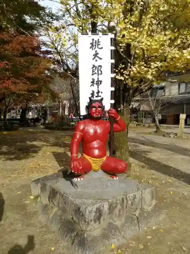 桃太郎神社の像