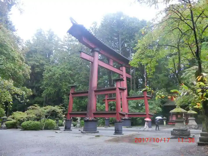 諏訪神社(北口本宮冨士浅間神社摂社)(山梨県)
