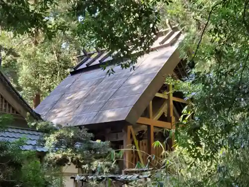 桑原感神社の本殿・本堂