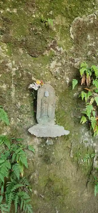 大悲山の石仏(福島県)
