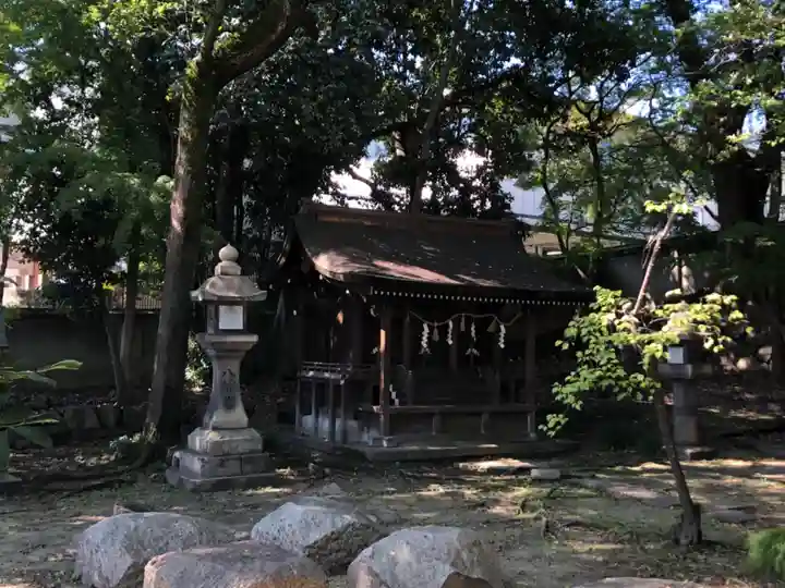 離宮八幡宮の本殿・本堂