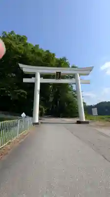 雄山神社前立社壇の{uncategorized: "未分類", other: "その他", undefined: "問題あり", building: "その他建物", grave: "お墓", sacred_gate: "鳥居", guardian: "狛犬", statue: "像", buddha: "仏像", history: "歴史", nature: "自然", garden: "庭園", animal: "動物", pagoda: "塔", temizu: "手水舎", mountain_gate: "山門・神門", sanctuary: "本殿・本堂", subordinate: "末社・摂社", art: "芸術", scenery: "景色", jizo: "地蔵", ema: "絵馬", goshuin: "御朱印", omikuji: "おみくじ", items: "授与品その他", amulet: "お守り", goshuincho: "御朱印帳", eats: "食事", festival: "お祭り", votive_dance: "神楽", shichigosan: "七五三参", wedding: "結婚式", experience: "体験その他", initially: "初詣", around: "周辺", anti_infection: "感染症対策"}