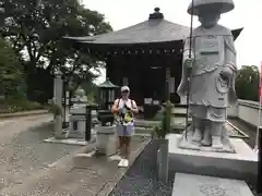 岡寺（龍蓋寺）の像