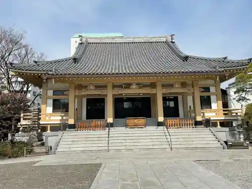 霊巌寺の本殿・本堂