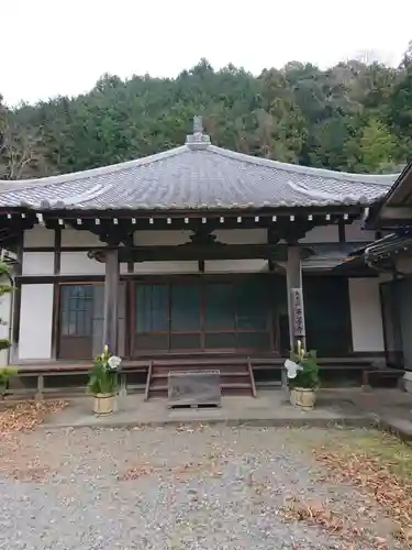 西源寺の本殿・本堂