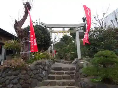 横浜御嶽神社の鳥居