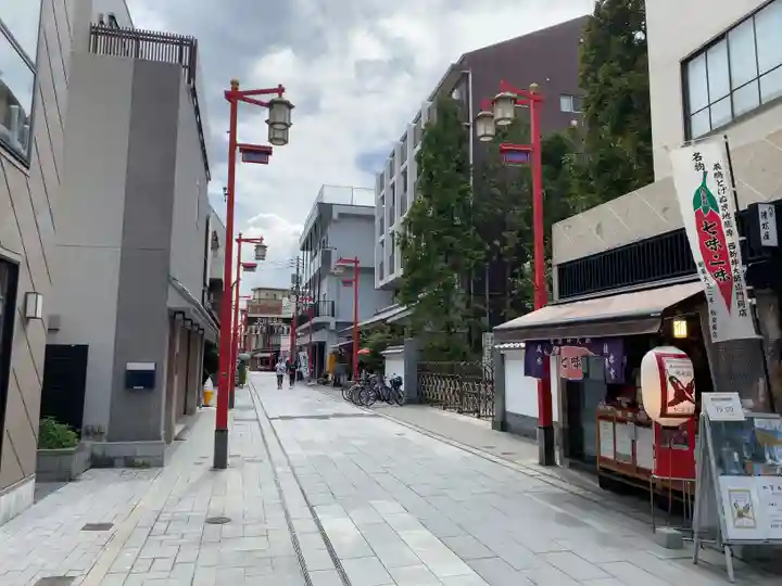 西新井大師総持寺の周辺