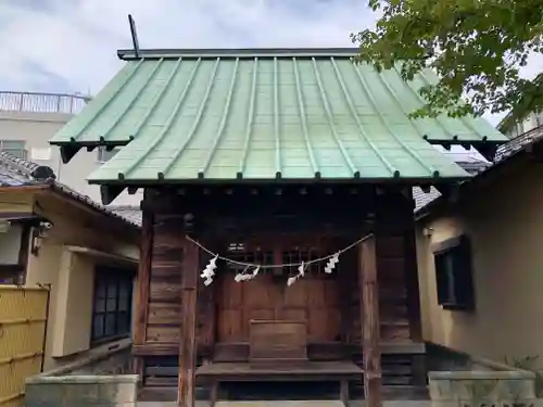 葛原神社の本殿・本堂