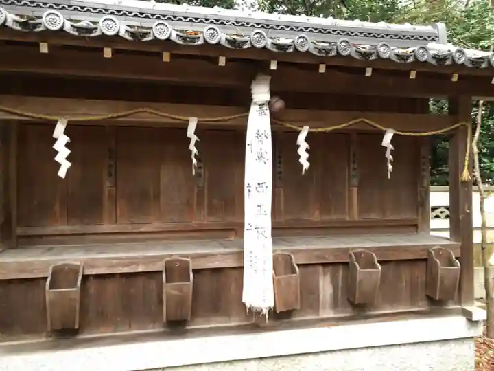 咋岡神社の末社・摂社