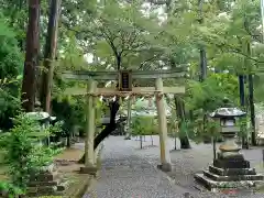 事任八幡宮の鳥居