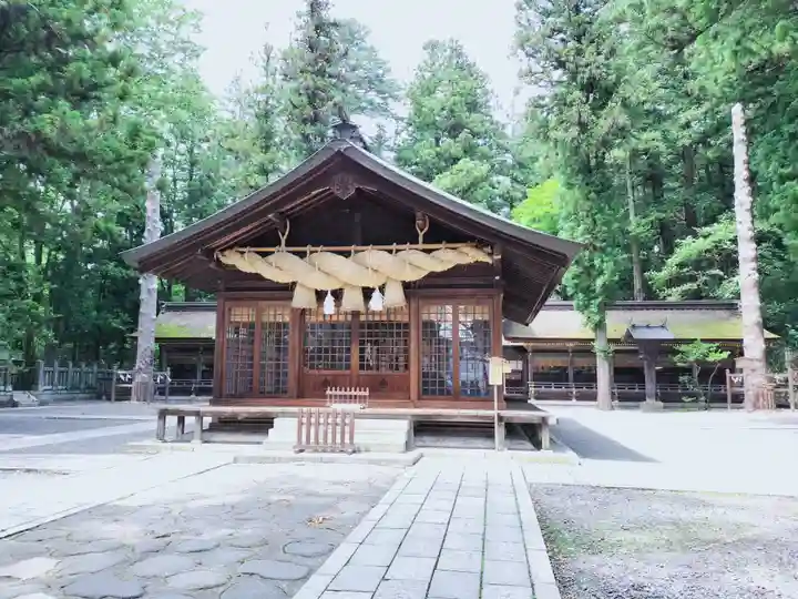 諏訪大社下社春宮(長野県)