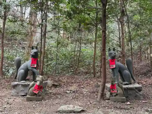 宝登山神社の{uncategorized: "未分類", other: "その他", undefined: "問題あり", building: "その他建物", grave: "お墓", sacred_gate: "鳥居", guardian: "狛犬", statue: "像", buddha: "仏像", history: "歴史", nature: "自然", garden: "庭園", animal: "動物", pagoda: "塔", temizu: "手水舎", mountain_gate: "山門・神門", sanctuary: "本殿・本堂", subordinate: "末社・摂社", art: "芸術", scenery: "景色", jizo: "地蔵", ema: "絵馬", goshuin: "御朱印", omikuji: "おみくじ", items: "授与品その他", amulet: "お守り", goshuincho: "御朱印帳", eats: "食事", festival: "お祭り", votive_dance: "神楽", shichigosan: "七五三参", wedding: "結婚式", experience: "体験その他", initially: "初詣", around: "周辺", anti_infection: "感染症対策"}