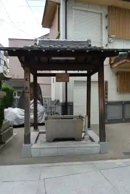 布施戎神社の手水舎