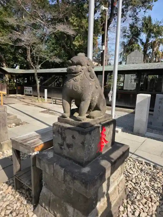 鎮守氷川神社の{uncategorized: "未分類", other: "その他", undefined: "問題あり", building: "その他建物", grave: "お墓", sacred_gate: "鳥居", guardian: "狛犬", statue: "像", buddha: "仏像", history: "歴史", nature: "自然", garden: "庭園", animal: "動物", pagoda: "塔", temizu: "手水舎", mountain_gate: "山門・神門", sanctuary: "本殿・本堂", subordinate: "末社・摂社", art: "芸術", scenery: "景色", jizo: "地蔵", ema: "絵馬", goshuin: "御朱印", omikuji: "おみくじ", items: "授与品その他", amulet: "お守り", goshuincho: "御朱印帳", eats: "食事", festival: "お祭り", votive_dance: "神楽", shichigosan: "七五三参", wedding: "結婚式", experience: "体験その他", initially: "初詣", around: "周辺", anti_infection: "感染症対策"}