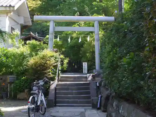 御霊神社の鳥居