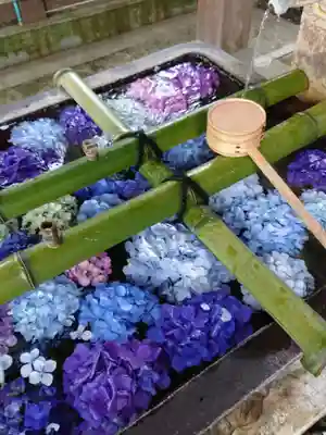 唐澤山神社の手水舎