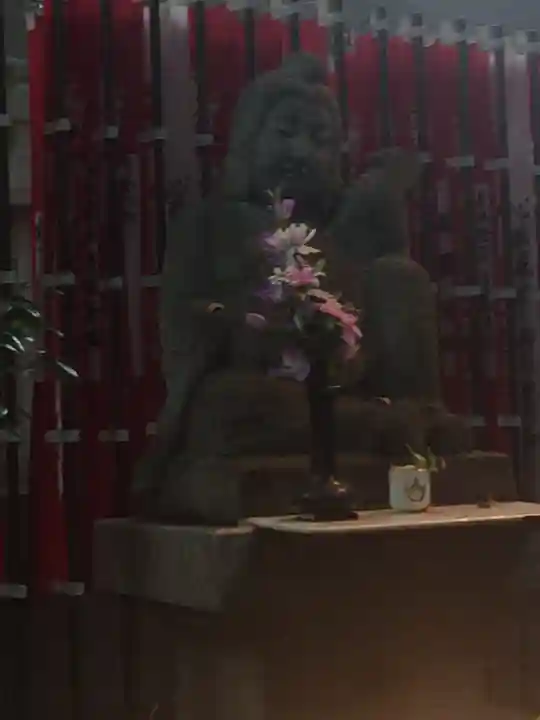 豊川稲荷東京別院の像