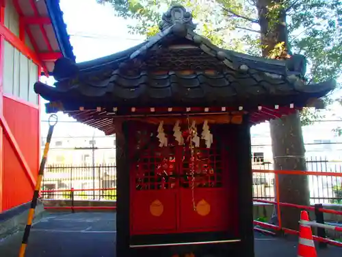 塚越稲荷神社の末社・摂社