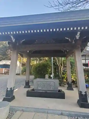 丸子神社　浅間神社の手水舎