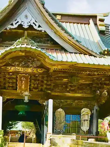 芝山仁王尊 観音教寺の本殿・本堂