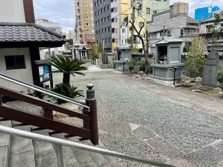 龍泉寺の{uncategorized: "未分類", other: "その他", undefined: "問題あり", building: "その他建物", grave: "お墓", sacred_gate: "鳥居", guardian: "狛犬", statue: "像", buddha: "仏像", history: "歴史", nature: "自然", garden: "庭園", animal: "動物", pagoda: "塔", temizu: "手水舎", mountain_gate: "山門・神門", sanctuary: "本殿・本堂", subordinate: "末社・摂社", art: "芸術", scenery: "景色", jizo: "地蔵", ema: "絵馬", goshuin: "御朱印", omikuji: "おみくじ", items: "授与品その他", amulet: "お守り", goshuincho: "御朱印帳", eats: "食事", festival: "お祭り", votive_dance: "神楽", shichigosan: "七五三参", wedding: "結婚式", experience: "体験その他", initially: "初詣", around: "周辺", anti_infection: "感染症対策"}