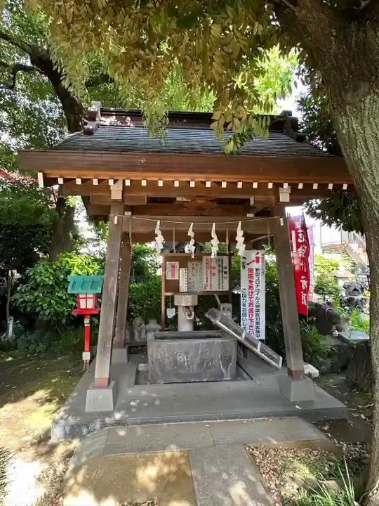 大島稲荷神社の手水舎