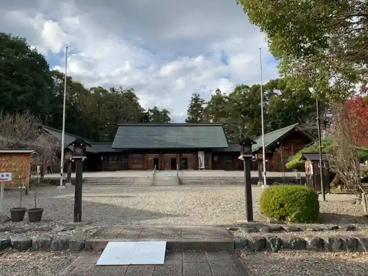 滋賀県護国神社の本殿・本堂