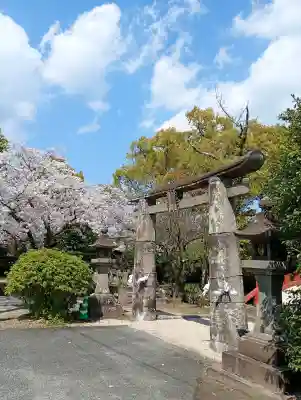 牛嶋天満宮の{uncategorized: "未分類", other: "その他", undefined: "問題あり", building: "その他建物", grave: "お墓", sacred_gate: "鳥居", guardian: "狛犬", statue: "像", buddha: "仏像", history: "歴史", nature: "自然", garden: "庭園", animal: "動物", pagoda: "塔", temizu: "手水舎", mountain_gate: "山門・神門", sanctuary: "本殿・本堂", subordinate: "末社・摂社", art: "芸術", scenery: "景色", jizo: "地蔵", ema: "絵馬", goshuin: "御朱印", omikuji: "おみくじ", items: "授与品その他", amulet: "お守り", goshuincho: "御朱印帳", eats: "食事", festival: "お祭り", votive_dance: "神楽", shichigosan: "七五三参", wedding: "結婚式", experience: "体験その他", initially: "初詣", around: "周辺", anti_infection: "感染症対策"}