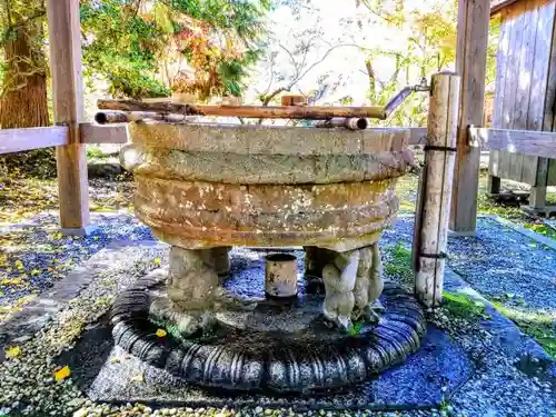 八幡神社松平東照宮の手水舎