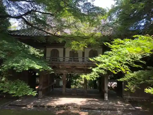 高源寺の山門