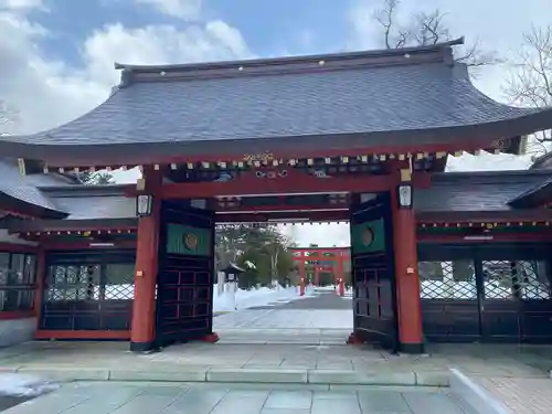 北海道護國神社の山門