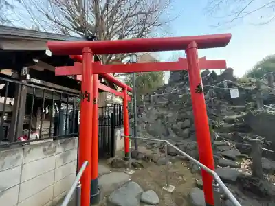 鳩森八幡神社の{uncategorized: "未分類", other: "その他", undefined: "問題あり", building: "その他建物", grave: "お墓", sacred_gate: "鳥居", guardian: "狛犬", statue: "像", buddha: "仏像", history: "歴史", nature: "自然", garden: "庭園", animal: "動物", pagoda: "塔", temizu: "手水舎", mountain_gate: "山門・神門", sanctuary: "本殿・本堂", subordinate: "末社・摂社", art: "芸術", scenery: "景色", jizo: "地蔵", ema: "絵馬", goshuin: "御朱印", omikuji: "おみくじ", items: "授与品その他", amulet: "お守り", goshuincho: "御朱印帳", eats: "食事", festival: "お祭り", votive_dance: "神楽", shichigosan: "七五三参", wedding: "結婚式", experience: "体験その他", initially: "初詣", around: "周辺", anti_infection: "感染症対策"}