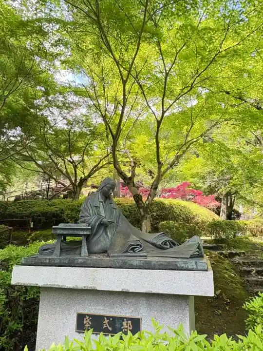 石山寺の{uncategorized: "未分類", other: "その他", undefined: "問題あり", building: "その他建物", grave: "お墓", sacred_gate: "鳥居", guardian: "狛犬", statue: "像", buddha: "仏像", history: "歴史", nature: "自然", garden: "庭園", animal: "動物", pagoda: "塔", temizu: "手水舎", mountain_gate: "山門・神門", sanctuary: "本殿・本堂", subordinate: "末社・摂社", art: "芸術", scenery: "景色", jizo: "地蔵", ema: "絵馬", goshuin: "御朱印", omikuji: "おみくじ", items: "授与品その他", amulet: "お守り", goshuincho: "御朱印帳", eats: "食事", festival: "お祭り", votive_dance: "神楽", shichigosan: "七五三参", wedding: "結婚式", experience: "体験その他", initially: "初詣", around: "周辺", anti_infection: "感染症対策"}