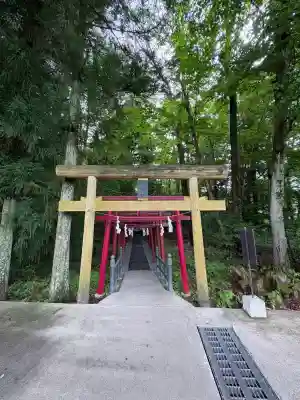 新屋山神社(山梨県)
