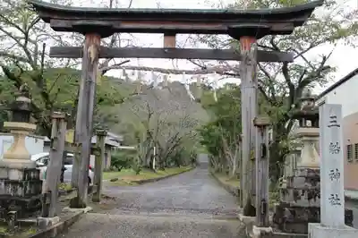 三船神社の鳥居