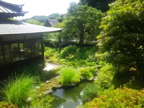 東慶寺の庭園