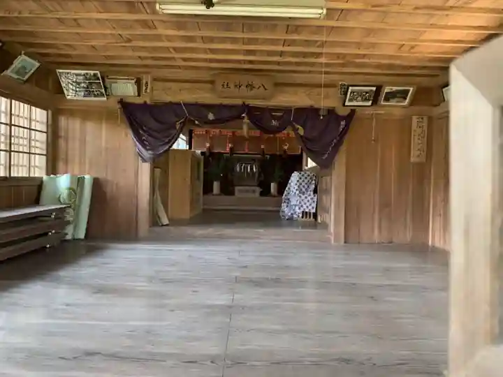 八幡神社の本殿・本堂