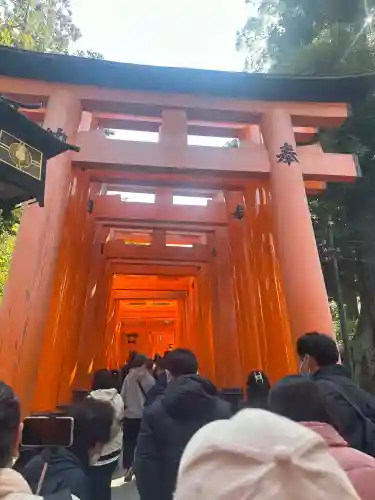 伏見稲荷大社の{uncategorized: "未分類", other: "その他", undefined: "問題あり", building: "その他建物", grave: "お墓", sacred_gate: "鳥居", guardian: "狛犬", statue: "像", buddha: "仏像", history: "歴史", nature: "自然", garden: "庭園", animal: "動物", pagoda: "塔", temizu: "手水舎", mountain_gate: "山門・神門", sanctuary: "本殿・本堂", subordinate: "末社・摂社", art: "芸術", scenery: "景色", jizo: "地蔵", ema: "絵馬", goshuin: "御朱印", omikuji: "おみくじ", items: "授与品その他", amulet: "お守り", goshuincho: "御朱印帳", eats: "食事", festival: "お祭り", votive_dance: "神楽", shichigosan: "七五三参", wedding: "結婚式", experience: "体験その他", initially: "初詣", around: "周辺", anti_infection: "感染症対策"}