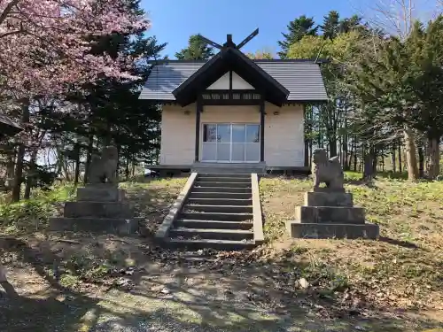 材木澤神社の{uncategorized: "未分類", other: "その他", undefined: "問題あり", building: "その他建物", grave: "お墓", sacred_gate: "鳥居", guardian: "狛犬", statue: "像", buddha: "仏像", history: "歴史", nature: "自然", garden: "庭園", animal: "動物", pagoda: "塔", temizu: "手水舎", mountain_gate: "山門・神門", sanctuary: "本殿・本堂", subordinate: "末社・摂社", art: "芸術", scenery: "景色", jizo: "地蔵", ema: "絵馬", goshuin: "御朱印", omikuji: "おみくじ", items: "授与品その他", amulet: "お守り", goshuincho: "御朱印帳", eats: "食事", festival: "お祭り", votive_dance: "神楽", shichigosan: "七五三参", wedding: "結婚式", experience: "体験その他", initially: "初詣", around: "周辺", anti_infection: "感染症対策"}