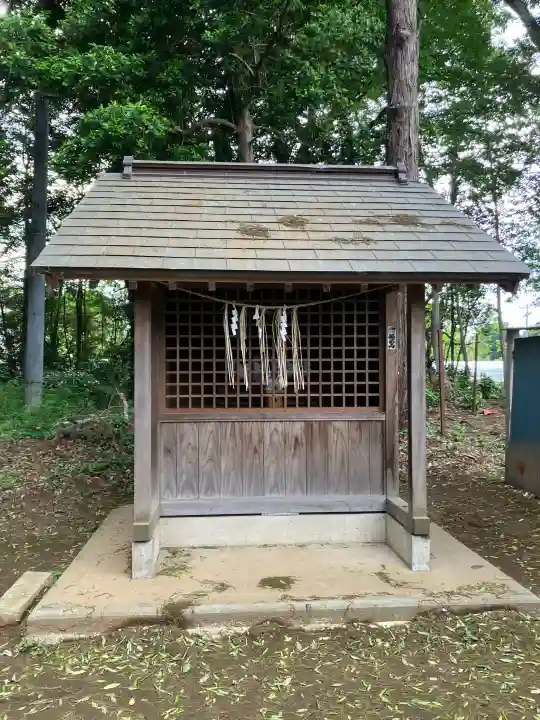 國王神社の{uncategorized: "未分類", other: "その他", undefined: "問題あり", building: "その他建物", grave: "お墓", sacred_gate: "鳥居", guardian: "狛犬", statue: "像", buddha: "仏像", history: "歴史", nature: "自然", garden: "庭園", animal: "動物", pagoda: "塔", temizu: "手水舎", mountain_gate: "山門・神門", sanctuary: "本殿・本堂", subordinate: "末社・摂社", art: "芸術", scenery: "景色", jizo: "地蔵", ema: "絵馬", goshuin: "御朱印", omikuji: "おみくじ", items: "授与品その他", amulet: "お守り", goshuincho: "御朱印帳", eats: "食事", festival: "お祭り", votive_dance: "神楽", shichigosan: "七五三参", wedding: "結婚式", experience: "体験その他", initially: "初詣", around: "周辺", anti_infection: "感染症対策"}