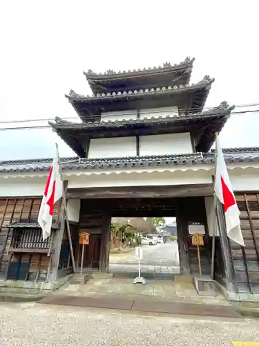 本山専修寺の塔