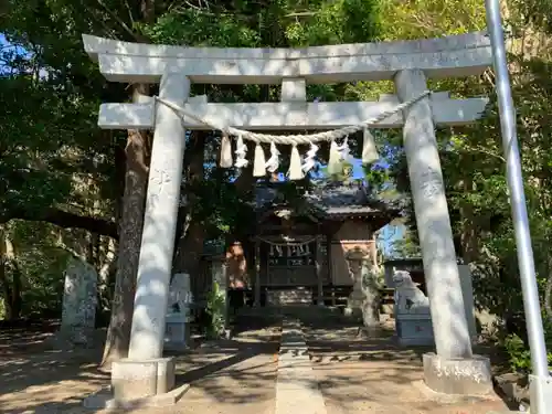 八幡神社の鳥居