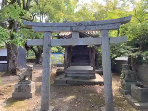 安藤神社の鳥居