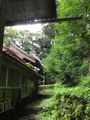 多鳩神社の本殿・本堂