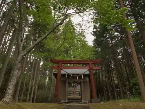 神社（名称不明）の鳥居