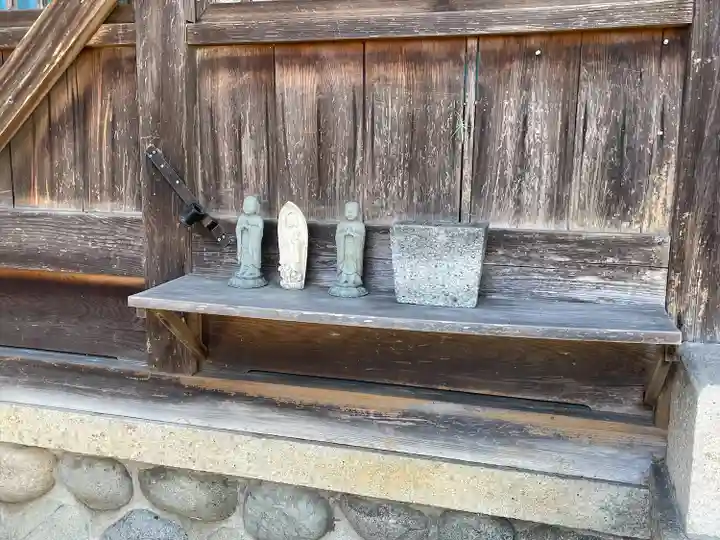 春日神社(大和田)の仏像