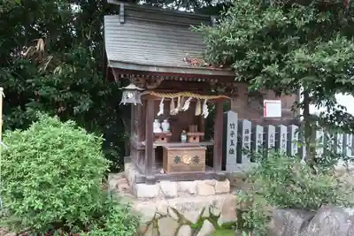 高尾神社の末社・摂社